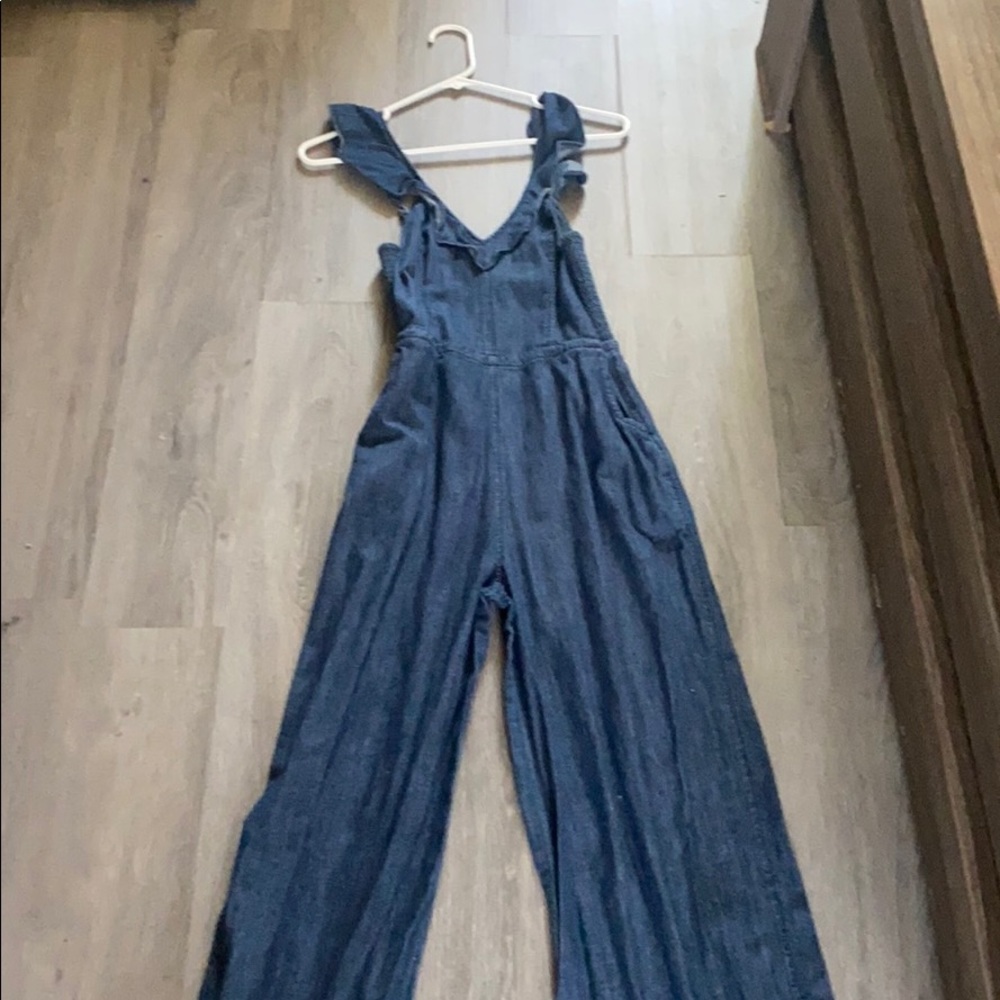 Express denim jumpsuit!
